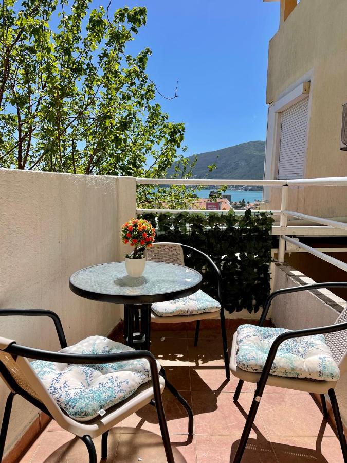 Al Mare Apartment Igalo Exterior foto
